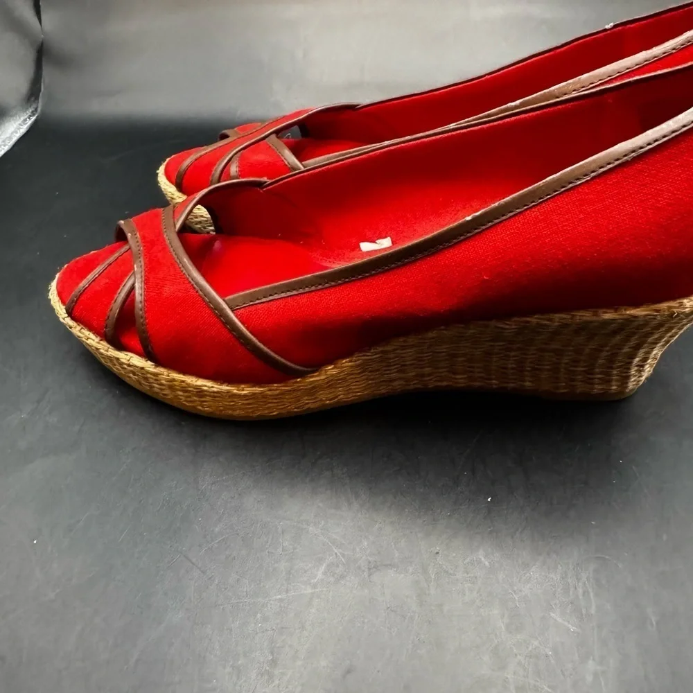 Women’s Merona Wenda Peep toe Wicker Style Wedges Heels Red/Brown Size 9.5 YR 22